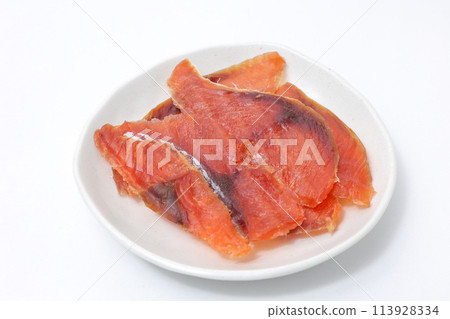 鮭魚鳥羽，鮭魚，鳥羽，美味，酒精，零食，酒精吃，吃，魚，鮭魚，煙熏，切片，清酒，酒精 113928334