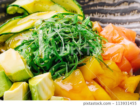 poke bowl with salmon close up 113931455