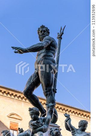 Neptune statue with trident in Bologna Piazza Maggiore 113932696