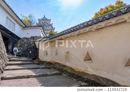 Himeji Castle, with its narrow, sloped road called Shogunzaka, Himeji City, Hyogo Prefecture 113932729