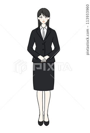 一個穿著西裝的女人雙手合十鞠躬 113933960