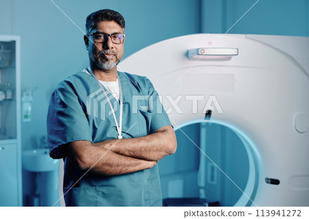Portrait of professional doctor adjusting MRI scanner settings for next patient Portrait of professional doctor adjusting MRI scanner settings for next patient 113941272