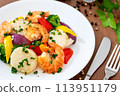 Stir-fried scallops, shrimp and green vegetables 113951179