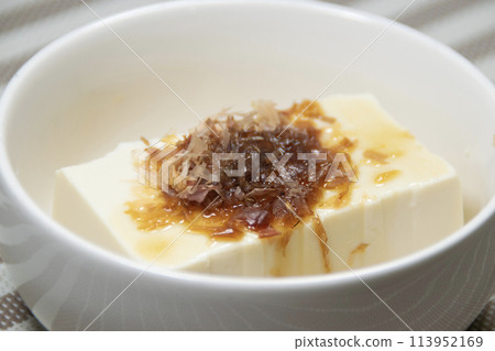 Dried bonito flakes and tofu 113952169