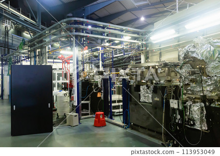 Experimental stations in Laboratory Experimental stations in Laboratory 113953049