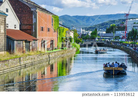 Otaru City Taisho Romantic Otaru Canal and Otaru Cruise 113953612