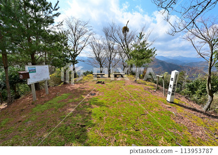 豐臣秀吉攻陷鳥取城時倒下的因幡國“景石城跡” 113953787