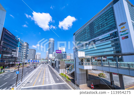 Yokohama cityscape in Japan - A view of the beautifully renovated main road in front of Shin-Yokohama Station and Shin-Yokohama Station (April 25th) 113954275
