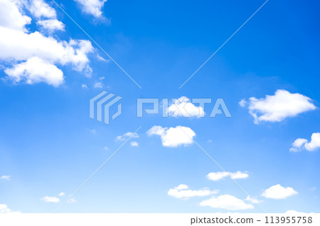 藍天天空雲彩春天天空背景材料4月拷貝空間 113955758