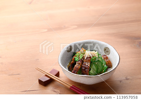 Uzaku (cucumber and eel vinegared food) 113957058