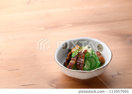 Uzaku (cucumber and eel vinegared food) 113957091