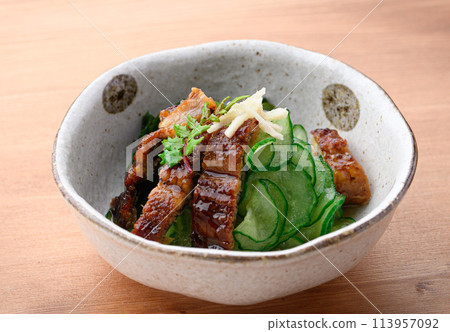 Uzaku (cucumber and eel vinegared food) 113957092