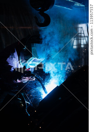 Image of the factory 113957557