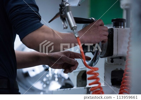 Image of the factory 113959661