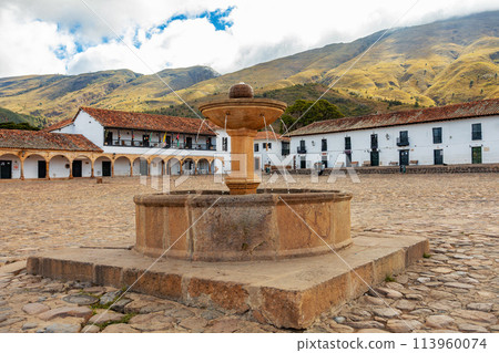 Plaza Mayor in Villa de Leyva, Colombia, largest stone-paved square in South America. 113960074