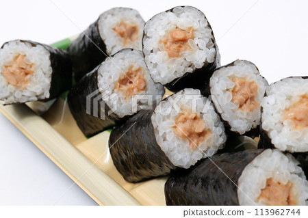 natto roll, sushi roll, sushi, japanese food, japanese, nori, food, rice, japanese cuisine, beans, vinegared rice natto roll, sushi roll, sushi, japanese food, japanese, nori, food, rice, japanese cuisine, beans, vinegared rice 113962744