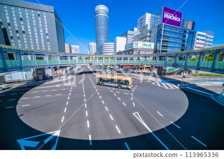 日本橫濱市容 6車道道路的誕生...新橫濱站入口、橫濱王子H、新橫濱站入口等景觀=25日 113965336