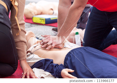 First aid training using automated external defibrillator device - AED 113966177