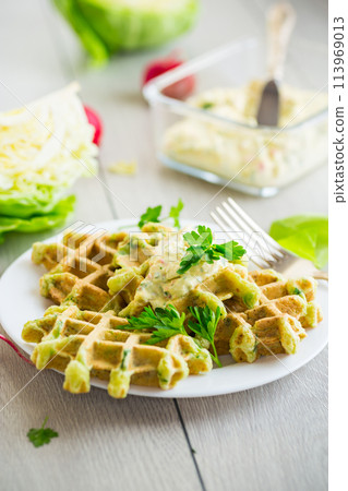 vegetable cabbage waffles fried with herbs 113969013