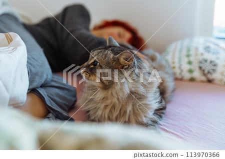 Friendship between pet and its owner Friendship between pet and its owner 113970366