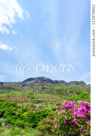 仙水峽，以晴朗的春日天空為背景的壯麗自然景觀，「深山霧島（仙水峽）」阿蘇市 113970602