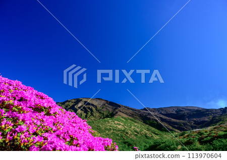 仙水峽，以晴朗的春日天空為背景的壯麗自然景觀，「深山霧島（仙水峽）」阿蘇市 113970604