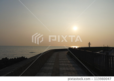 沖繩海岸的傍晚 沖繩海岸的傍晚 113980047