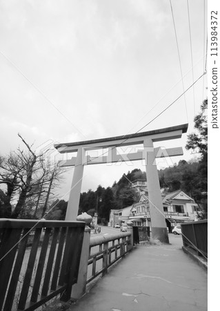 從橋的頂部的看法 113984372