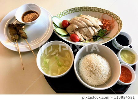 Singapore chicken rice 113984581