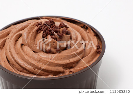 Convenience store sweets, sweets, desserts, fresh cream, Western confectionery, cup sweets, food, convenience store, chocolate Convenience store sweets, sweets, desserts, fresh cream, Western confectionery, cup sweets, food, convenience store, chocolate 113985220