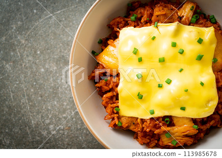 kimchi fried rice with pork and topped cheese 113985678