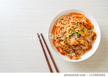 ramen noodles with gyoza or pork dumplings ramen noodles with gyoza or pork dumplings 113985682
