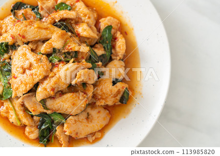 Stir Fried Chicken with Chili Paste 113985820