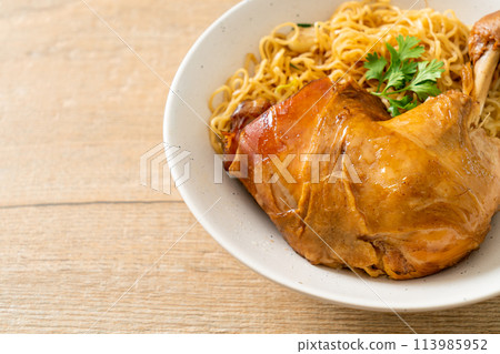 Dried Noodles with Braised Chicken 113985952