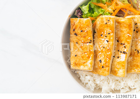 teriyaki tofu rice bowl - vegan food style 113987171
