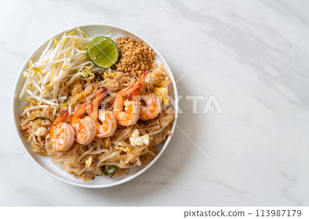 stir-fried noodles with shrimp and sprouts or Pad Thai 113987179