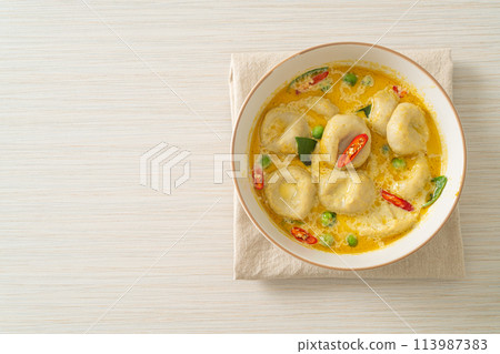 Green curry soup with Fish ball Green curry soup with Fish ball 113987383