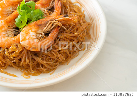 Casseroled or Baked Shrimp with Glass Noodles 113987685
