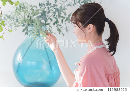 植物和婦女 植物和婦女 113988913