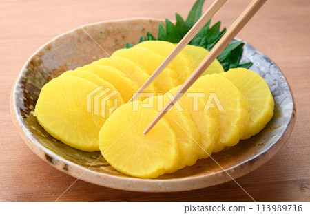 Pickled radish 113989716