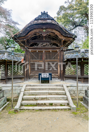 大阪府池田市綾場的飯田神社（和服與穴織姊妹的傳說）中文 113990300