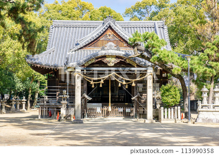 Inano Shrine in Miyanomae, Itami City, Hyogo Prefecture (part of the Arioka Castle ruins) - worship hall (tangible cultural property) 113990358
