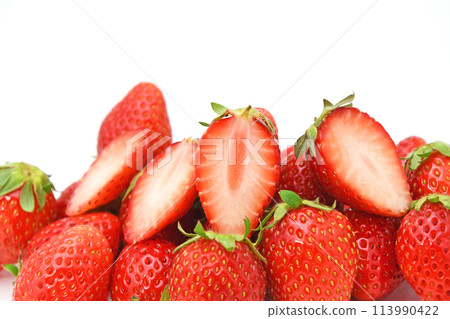 Strawberries (Yayoihime) Strawberries (Yayoihime) 113990422