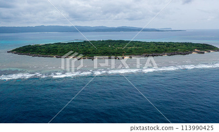 鳩間島美麗的海岸線 113990425