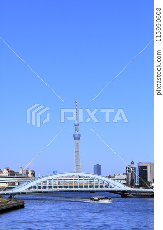 Tokyo Sky Tree and Sumida River Tokyo Sky Tree and Sumida River 113990608