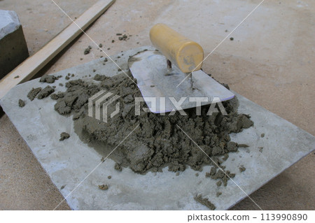 Mortar and trowel Mortar and trowel 113990890