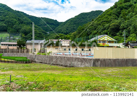 [關閉] 岡山縣高橋市舊備中中學游泳池 113992141