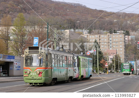 札幌市電車 006 復興色 243 號 113993827