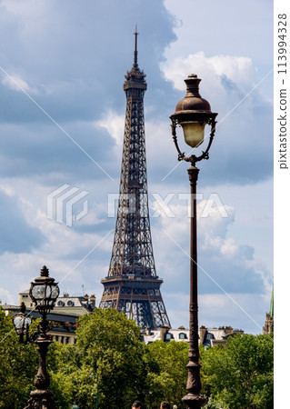 Tourist attractions in the tourist city of Paris, France 113994328