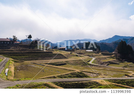 日本的原始景觀：大岡梯田的春天 113996398